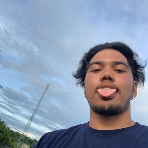 Meet your Posher, Aaron